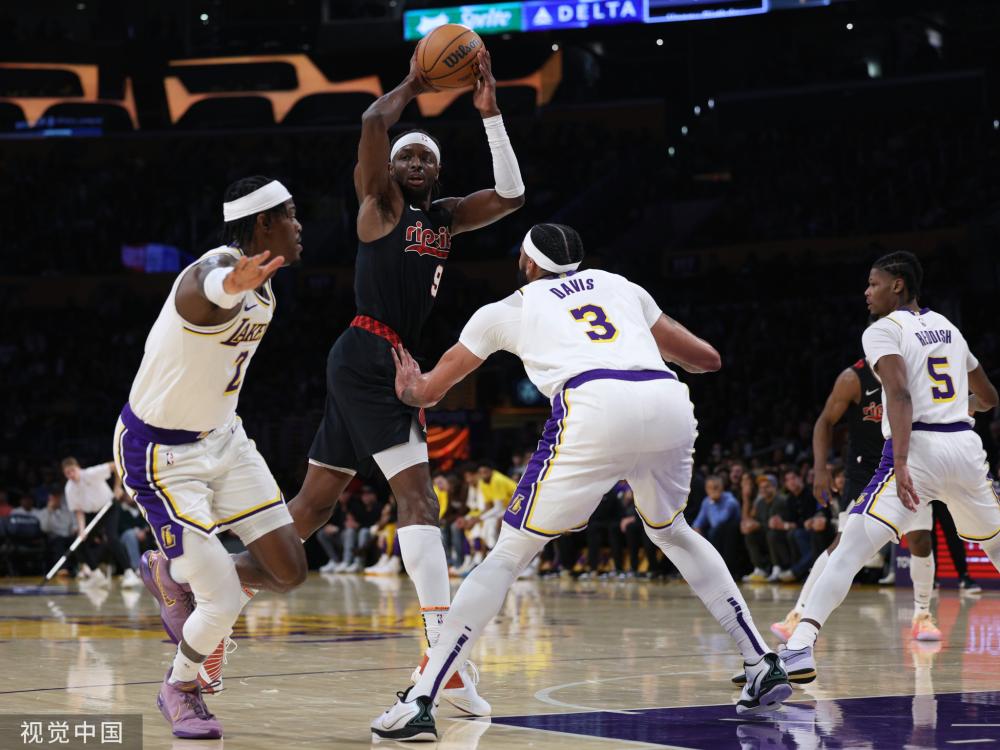 球队在攻防 球队在攻防