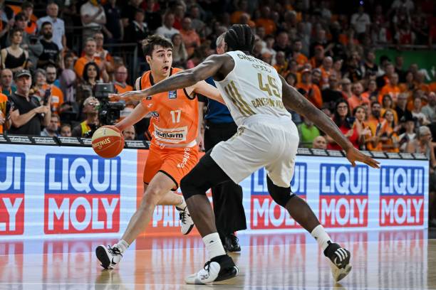 这不仅牵动 这不仅牵动