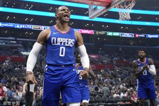 超胡明轩徐 超胡明轩徐