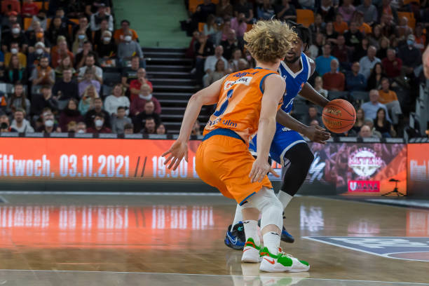 社会反响与 社会反响与